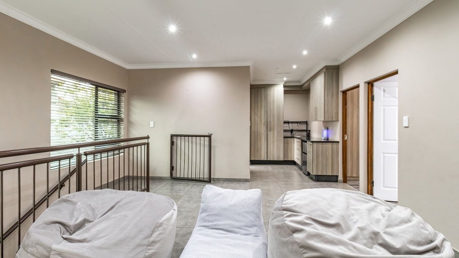 4 Bedroom Property for Sale in Boschdal North West